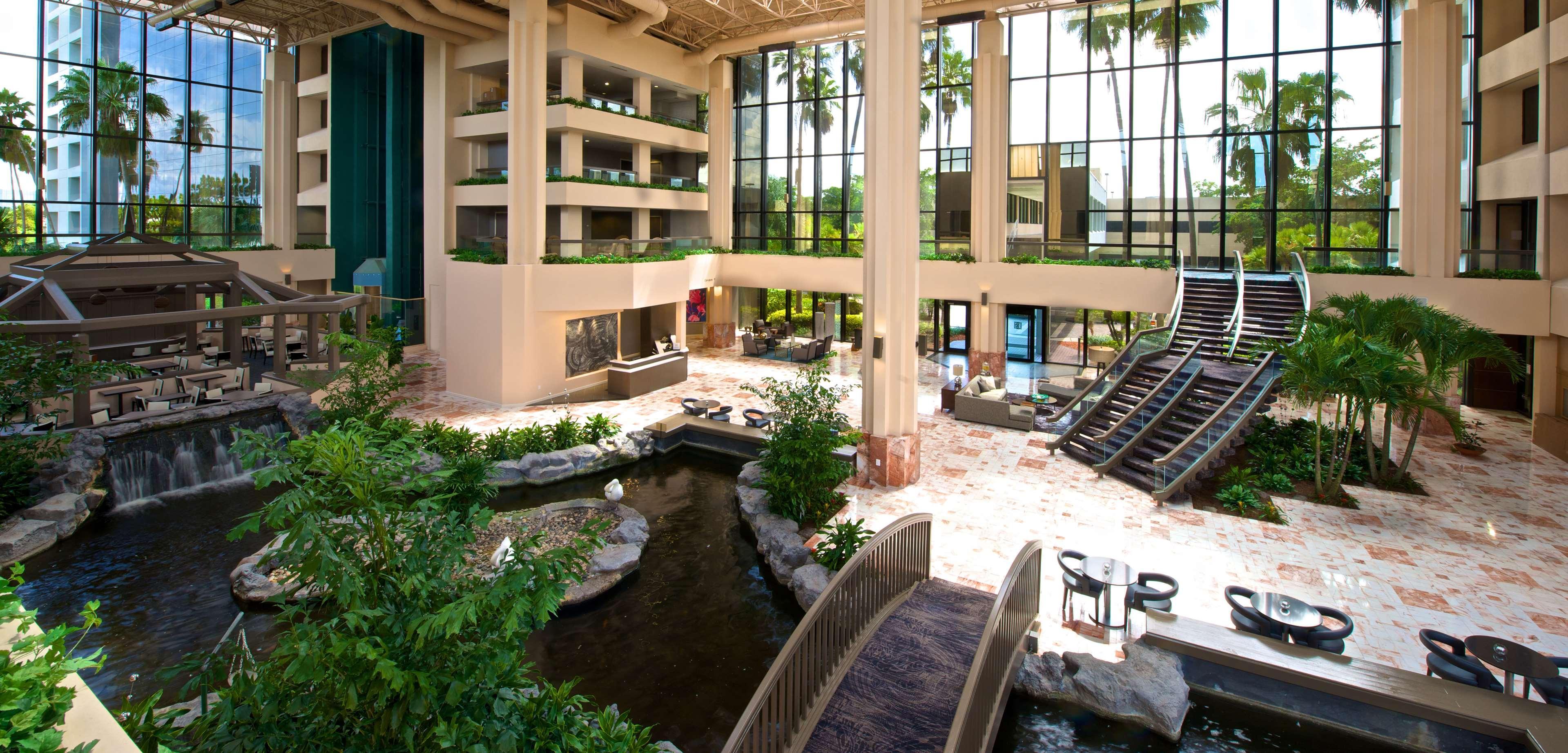 Embassy Suites By Hilton Palm Beach Gardens Pga Boulevard Exterior foto